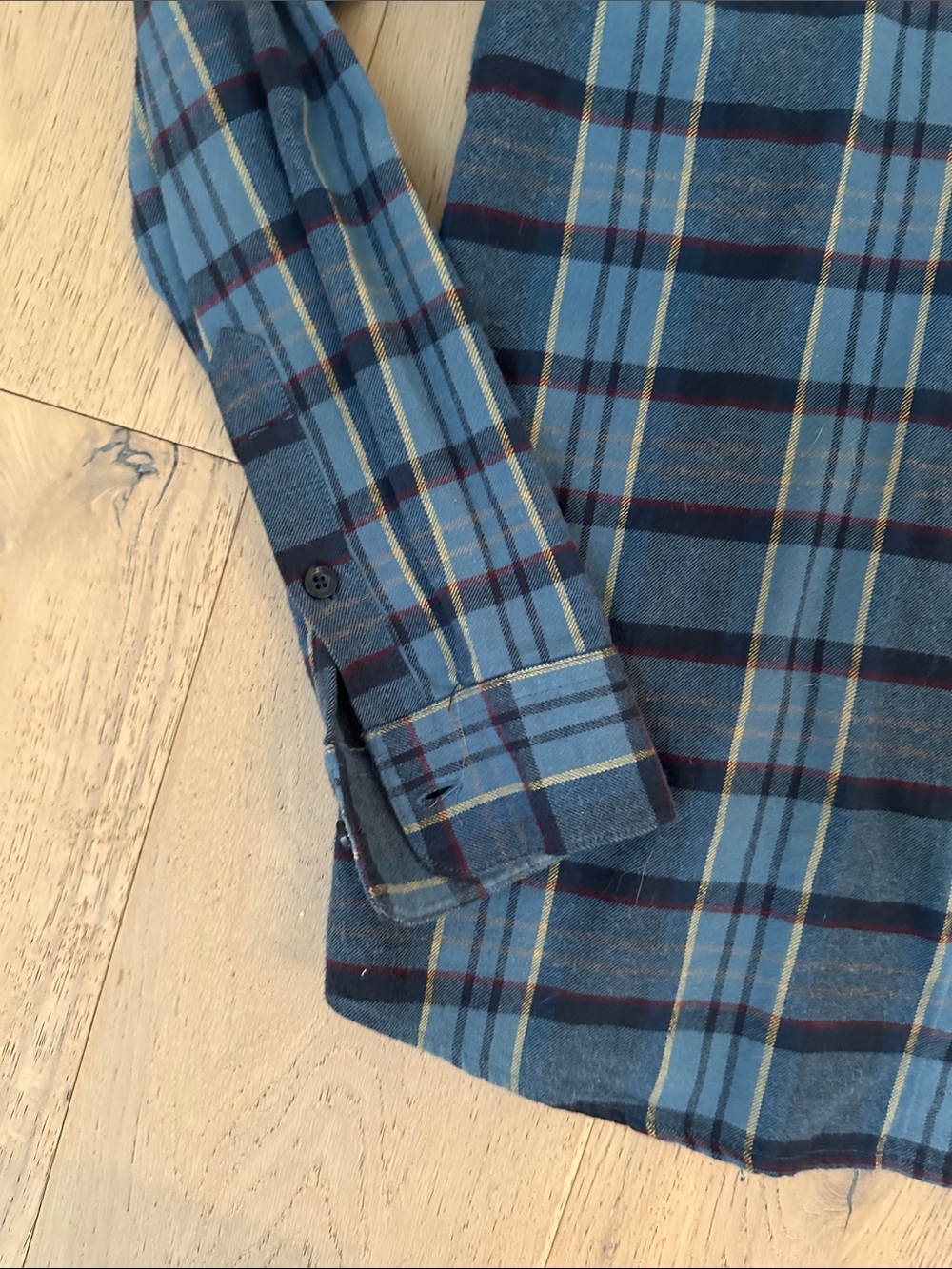 Volcom flannel - Picture 3 of 4